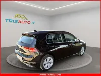 Usata VW Golf VIII Style 150 CV (110 kW) 2025 Nero Utilitaria