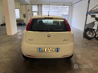 Usata Fiat Grande Punto Active 69 CV (50 kW) 2009 Bianco Utilitaria