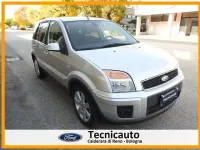 Usata Ford Fusion Collection 80 CV (58 kW) 2006 Argento metallizzato Utilitaria