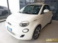 Usata Fiat 500e Passion 42 kW (58 CV) 2021 Bianco Berlina
