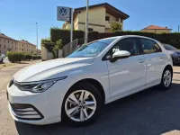 Usata VW Golf VIII Life 116 CV (85 kW) 2023 Bianco Berlina