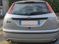 Usata Ford Focus Zetec 101 CV (74 kW) 2004 Argento Berlina