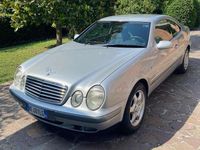 Usata Mercedes CLK320 Elegance 224 CV (164 kW) 1999 Argento Coupé