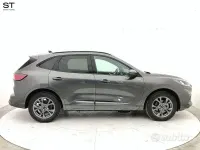 Usata Ford Kuga 152 CV (111 kW) 2023 Grigio SUV