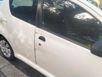 Begagnad Toyota Aygo 68 HK (50 kW) 2014 Vit Halvkombi
