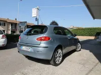 Usata Alfa Romeo 147 Exclusive 140 CV (102 kW) 2003 Grigio Utilitaria