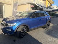 Usata VW T-Roc Style 115 CV (84 kW) 2018 Blu SUV