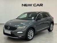 Usata VW T-Roc Style 116 CV (85 kW) 2018 Grigio SUV