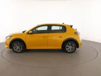 Usata Peugeot e-208 Active 100 kW (136 CV) 2021 Giallo Utilitaria