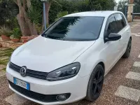 Usata VW Golf VI 105 CV (77 kW) 2011 Bianco Utilitaria