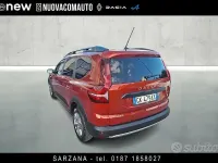 Usata Dacia Jogger Comfort 110 CV (80 kW) 2022 Rosso Monovolume