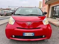 Begagnad Toyota iQ Sol 68 HK (50 kW) 2009 Röd Halvkombi