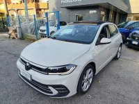 Usata VW Polo R-line 95 CV (69 kW) 2022 Beige Utilitaria