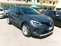Usata Renault Captur Techno 92 CV (67 kW) 2021 Grigio SUV