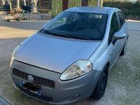 Usata Fiat Grande Punto 75 CV (55 kW) 2007 Grigio Utilitaria