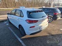 Usata Hyundai i30 GO! 99 CV (72 kW) 2018 Bianco Berlina