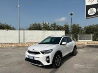 Usata Kia Stonic 132 CV (97 kW) 2019 Bianco SUV