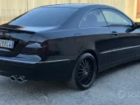 Usata Mercedes CLK220 Avantgarde 150 CV (110 kW) 2006 Nero Coupé