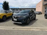 Usata Renault Captur Techno 91 CV (66 kW) 2023 Blu/azzurro SUV