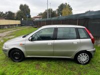 Usata Fiat Punto 80 CV (58 kW) 2000 Argento Utilitaria