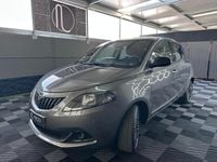 Usata Lancia Ypsilon S 69 CV (50 kW) 2022 Grigio Utilitaria