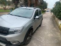 Usata Dacia Sandero 90 CV (66 kW) 2017 Grigio Berlina