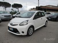 Usata Toyota Aygo Connect Style 68 CV (50 kW) 2012 Bianco Utilitaria
