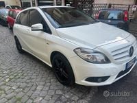 Usata Mercedes B180 Executive 108 CV (79 kW) 2012 Bianco Monovolume