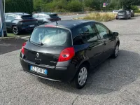 Usata Renault Clio III Dynamique 75 CV (55 kW) 2005 Nero Berlina