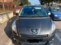 Usata Peugeot 5008 150 CV (110 kW) 2011 Grigio Monovolume