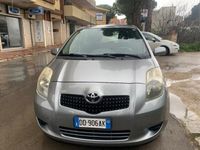 usata Toyota Yaris 1.0 5p. take up!