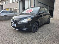 Usata Lancia Ypsilon Silver 69 CV (50 kW) 2023 Pastello  nero Utilitaria