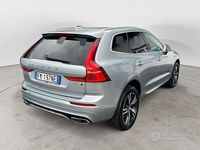 Usata Volvo XC60 R-Design 190 CV (139 kW) 2018 Grigio SUV