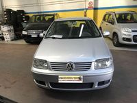 Usata VW Polo Highline 75 CV (55 kW) 2001 Argento Berlina
