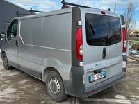 Usata Opel Vivaro 90 CV (66 kW) 2007 Grigio Monovolume