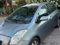 Usata Toyota Yaris 87 CV (63 kW) 2008 Grigio Utilitaria
