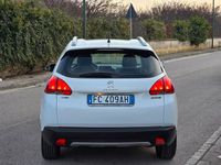 Usata Peugeot 2008 Allure 120 CV (88 kW) 2017 Bianco SUV