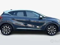Usata Renault Captur Techno 94 CV (69 kW) 2023 Blu SUV
