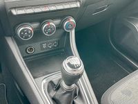 Usata Renault Captur 100 CV (73 kW) 2023 Blu SUV