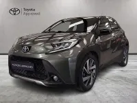 Usata Toyota Aygo X Lounge 72 CV (52 kW) 2022 Verde SUV