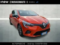 Usata Renault Clio V Intens 91 CV (66 kW) 2023 Arancione Berlina