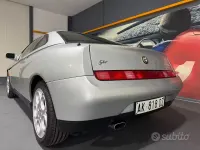 Usata Alfa Romeo GTV 201 CV (147 kW) 1996 Grigio Coupé