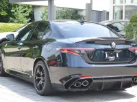 Usata Alfa Romeo Giulia Quadrifoglio 519 CV (381 kW) 2024 Nero Berlina