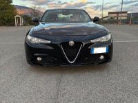 Usata Alfa Romeo Giulia 150 CV (110 kW) 2017 Nero Berlina