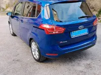 Usata Ford B-MAX Titanium 90 CV (66 kW) 2016 Blu Monovolume