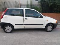 Usata Fiat Punto 54 CV (39 kW) 1998 Bianco Utilitaria