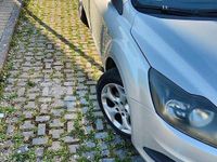 Begagnad Ford Focus 90 HK (66 kW) 2010 Silver Sedan