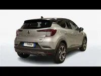 Usata Renault Captur RS Line 145 CV (106 kW) 2022 Grigio chiaro SUV