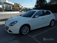 Usata Alfa Romeo Giulietta Distinctive 120 CV (88 kW) 2011 Bianco Utilitaria