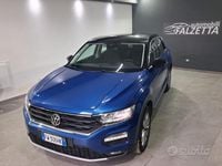 Usata VW T-Roc Style 116 CV (85 kW) 2019 Blu SUV